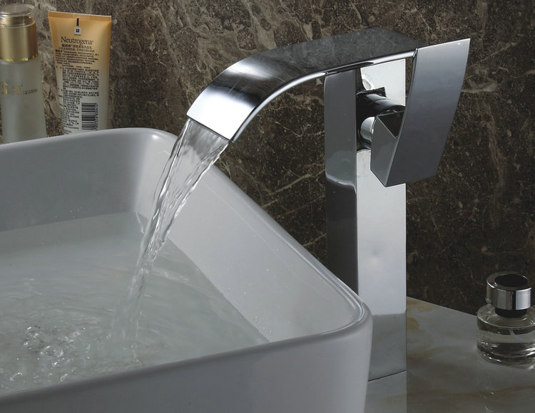 Chrome Finish Contemporary Waterfall Bathroom Sink Faucet (Tall) TQ3026H